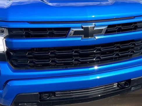 Used 2025 Chevrolet Silverado 1500 RST w/ Z71 Off-Road Package AWD/4WD image 34