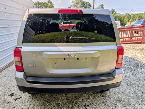 Used 2016 Jeep Patriot Sport w/ Power Value Group AWD/4WD image 10