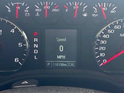 Used 2017 Chevrolet Silverado 1500 Custom w/ Custom Convenience Package RWD image 5