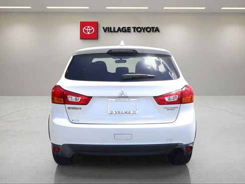 Used 2017 Mitsubishi Outlander Sport LE FWD image 4
