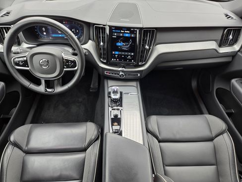 Used 2023 Volvo XC60 B5 Ultimate w/ Climate Package image 38