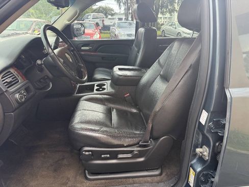 Used 2010 Chevrolet Tahoe LT RWD image 5