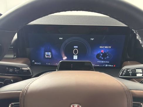 Certified 2025 Lincoln Aviator Reserve w/ Luxury Package RWD image 14