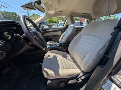 Used 2020 Ford Fusion S FWD image 15