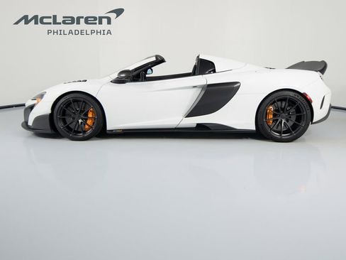 Used 2016 McLaren 675LT Spider image 9