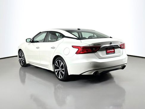 Used 2018 Nissan Maxima Platinum FWD image 3