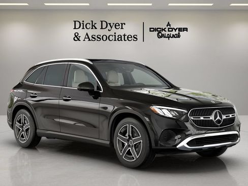 Used 2026 Mercedes-Benz GLC 300 image 6