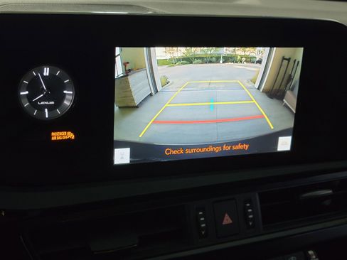 Certified 2025 Lexus ES 350 w/ Premium Package image 24