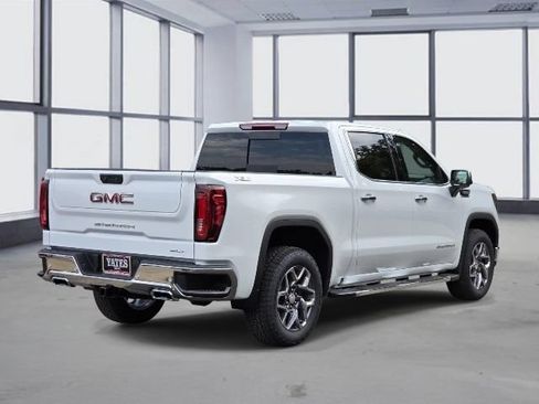 New 2026 GMC Sierra 1500 SLT AWD/4WD image 3