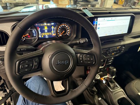 New 2026 Jeep Gladiator Sport image 26