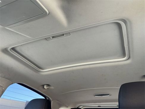 Used 2021 Ford EcoSport SE w/ SE Convenience Package image 3