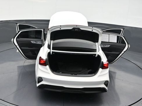 Used 2022 Kia Forte LXS image 37