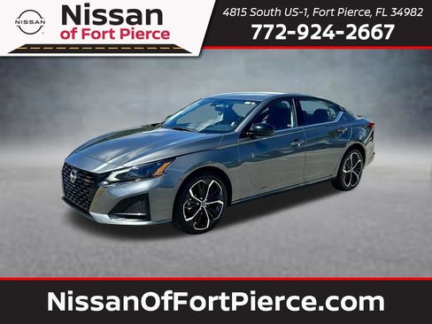 Used 2025 Nissan Altima 2.5 SR AWD/4WD image 1