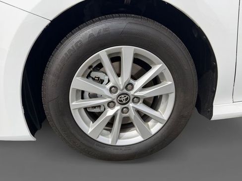 Certified 2025 Toyota Camry LE FWD image 12