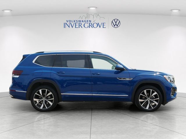 Certified 2026 Volkswagen Atlas SEL Premium R-Line AWD/4WD image 8