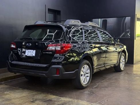 Used 2018 Subaru Outback 2.5i AWD/4WD image 10