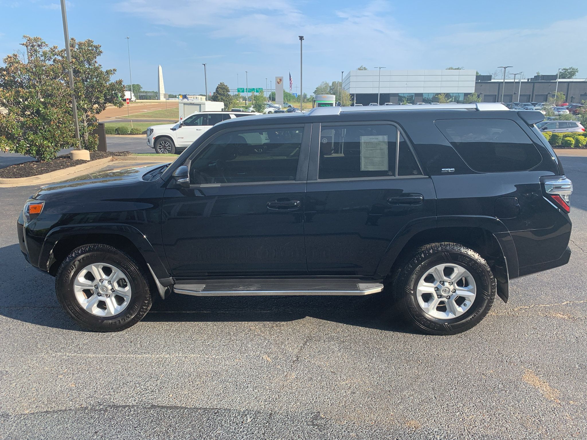 Used 2018 Toyota 4Runner SR5 Premium AWD/4WD image 5