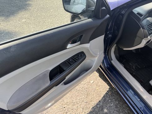 Used 2012 Honda Accord LX image 14