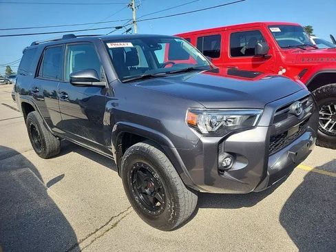 Used 2021 Toyota 4Runner SR5 AWD/4WD image 2
