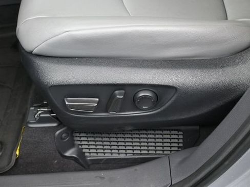 Certified 2023 Toyota Sienna XLE w/ Protection Package (TMS) FWD image 21