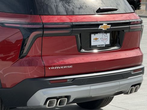 New 2026 Chevrolet Traverse LT image 6