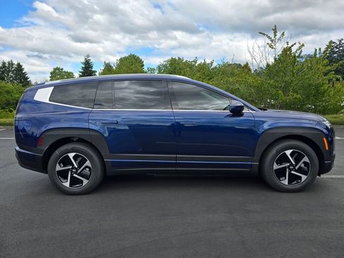 New 2026 Hyundai Ioniq 9 S image 3