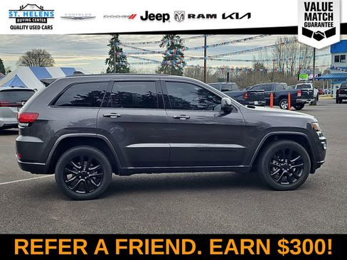 Used 2018 Jeep Grand Cherokee Altitude image 9