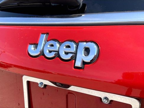 Used 2025 Jeep Compass Limited AWD/4WD image 27