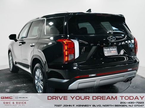 Used 2023 Hyundai Palisade SEL image 6