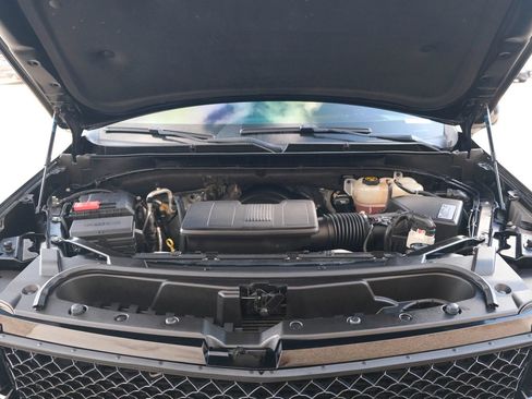 Used 2021 Cadillac Escalade ESV Sport w/ Driver Assist Tech Package RWD image 18