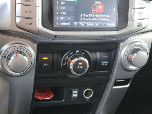 Used 2019 Toyota 4Runner SR5 Premium image 23