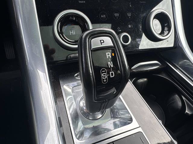 Used 2020 Land Rover Range Rover Sport HSE AWD/4WD image 15