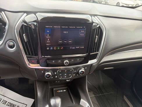 Used 2021 Chevrolet Traverse Premier w/ LPO, Floor Liner Package FWD image 18