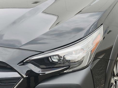 Used 2024 Subaru Outback Premium AWD/4WD image 9