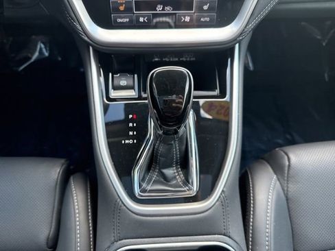 Used 2024 Subaru Outback Limited image 17