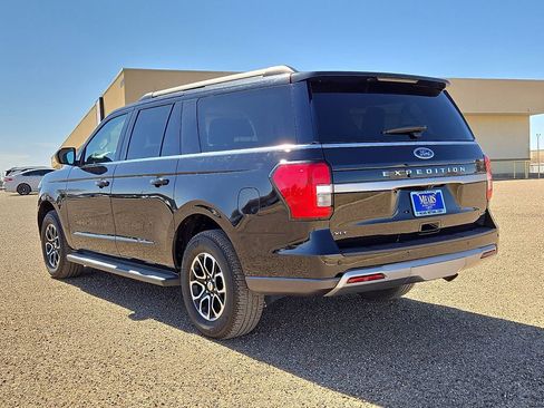 Used 2024 Ford Expedition Max XLT image 3