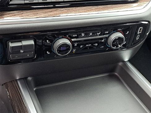 New 2026 Chevrolet Silverado 3500 LT w/ Trail Boss Package image 15