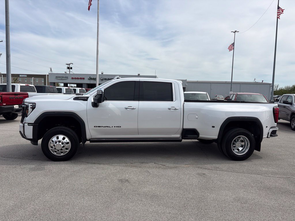 Used 2024 GMC Sierra 3500 Denali Ultimate AWD/4WD image 49