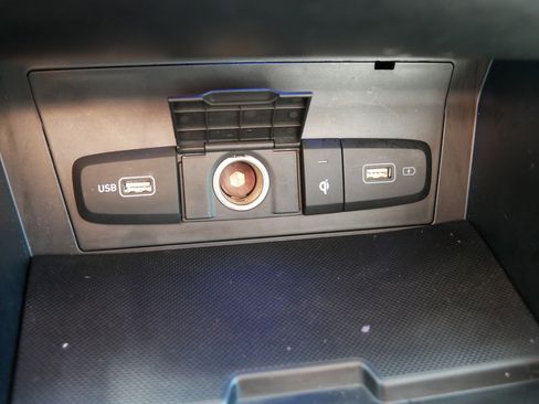 Certified 2023 Hyundai Tucson Limited AWD/4WD image 33