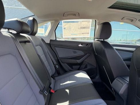 New 2026 Volkswagen Jetta SE FWD image 5