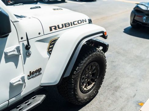 Used 2022 Jeep Wrangler Unlimited Rubicon w/ Trailer Tow Package AWD/4WD image 12