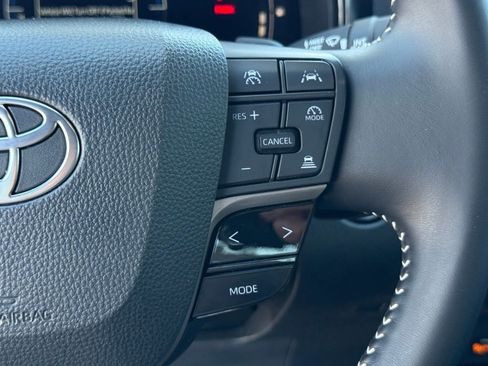 Certified 2025 Toyota Camry SE image 24