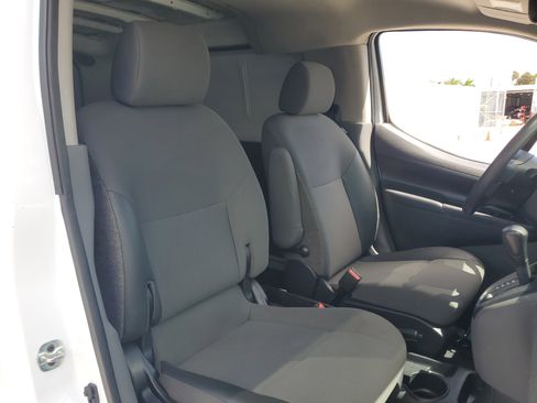 Used 2018 Nissan NV200 S w/ Cruise Control Package image 19
