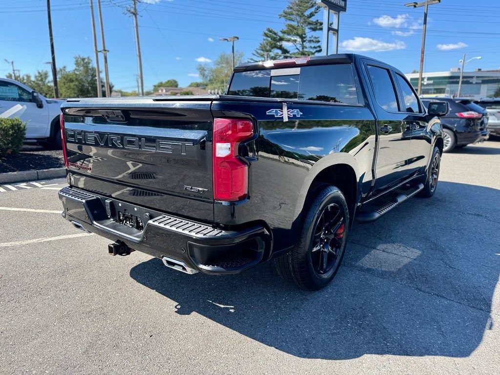 Used 2023 Chevrolet Silverado 1500 RST w/ Redline Edition AWD/4WD image 6