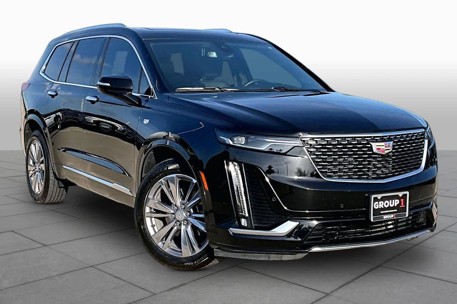 Used 2025 Cadillac XT6 Premium Luxury AWD/4WD image 3