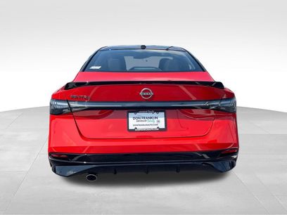 New 2027 Nissan Sentra SR w/ Floor Mat Package