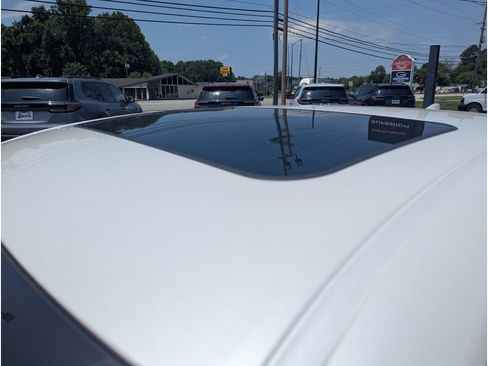 Used 2016 Lexus ES 350 w/ Luxury Package w/Wood Trim FWD image 13