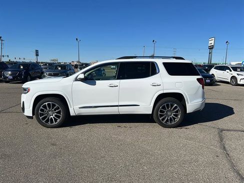 Used 2023 GMC Acadia Denali AWD/4WD image 5