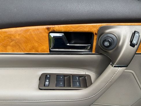Used 2012 Lincoln MKX AWD image 10