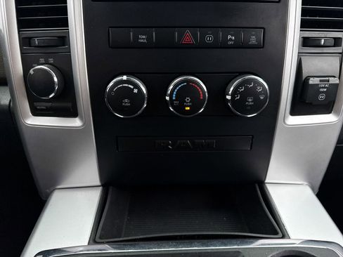 Used 2011 RAM 2500 Big Horn image 23